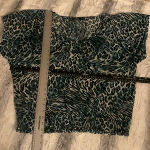 🌹🌹 Womens Apt. 9 blue cheetah see thru top